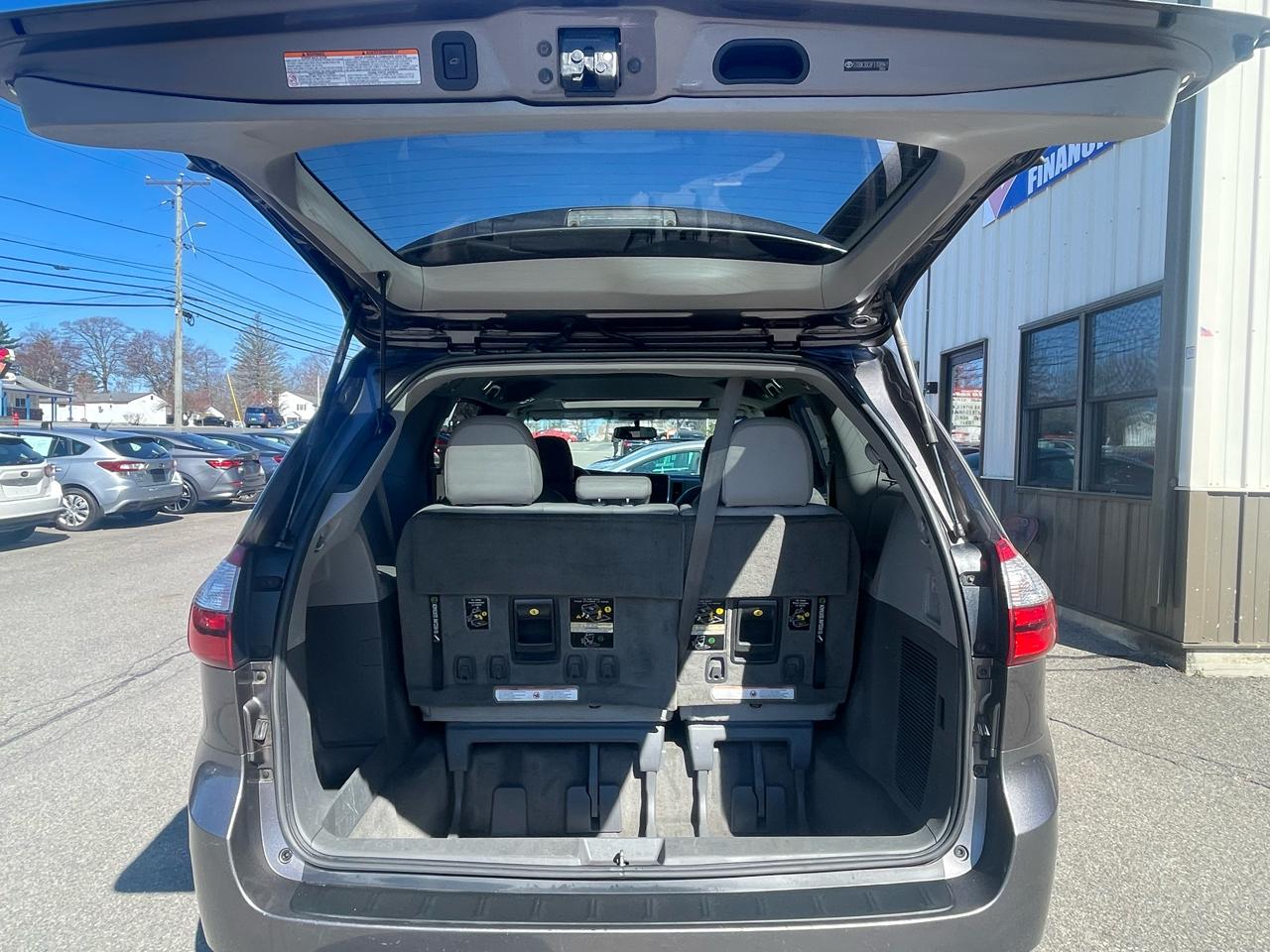 Toyota Sienna 5dr 7-Pass Van Ltd AWD (Natl) 2015