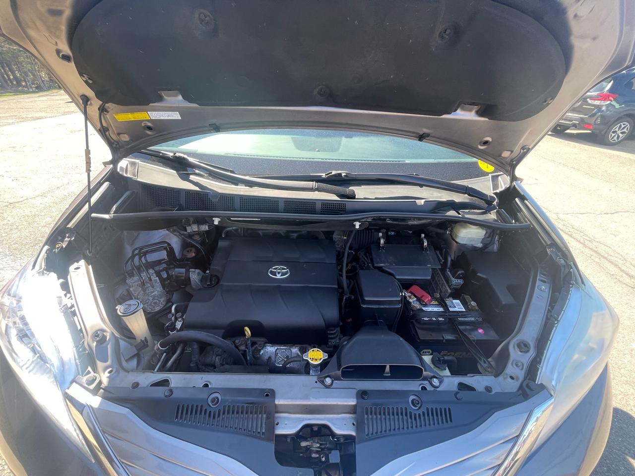 Toyota Sienna 5dr 7-Pass Van Ltd AWD (Natl) 2015