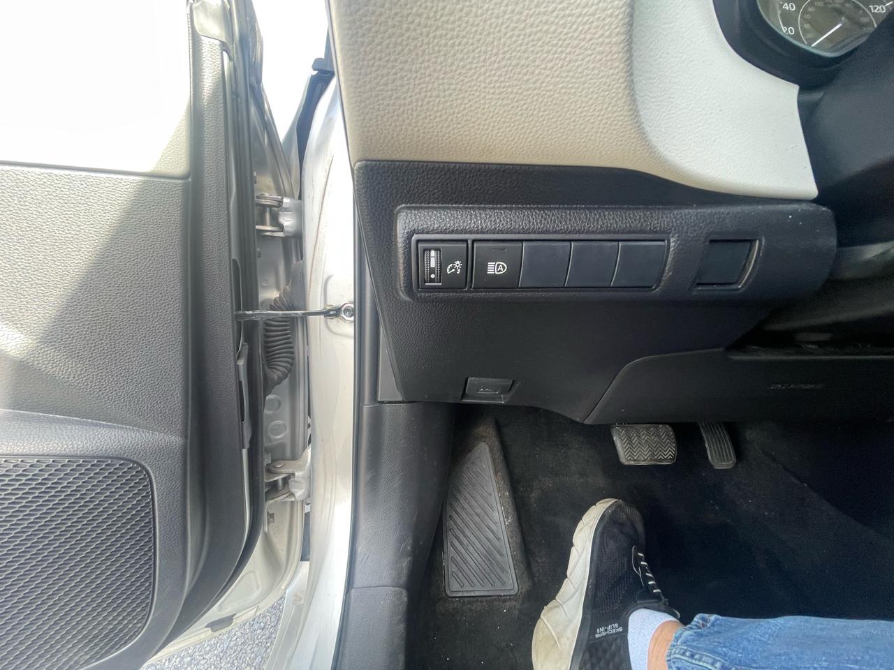 Toyota Corolla LE CVT (Natl) 2020