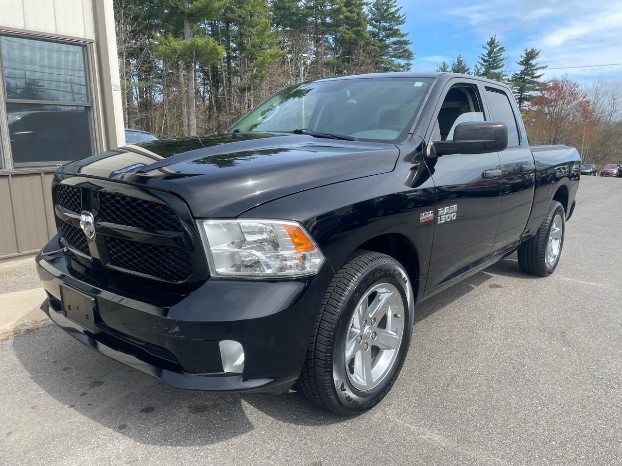 RAM 1500 4WD Quad Cab 140.5" Express 2014