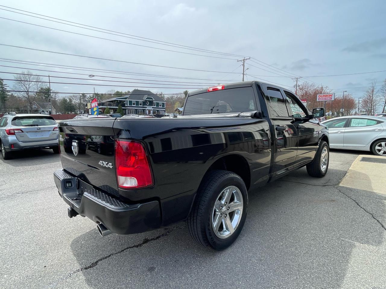 RAM 1500 4WD Quad Cab 140.5" Express 2014