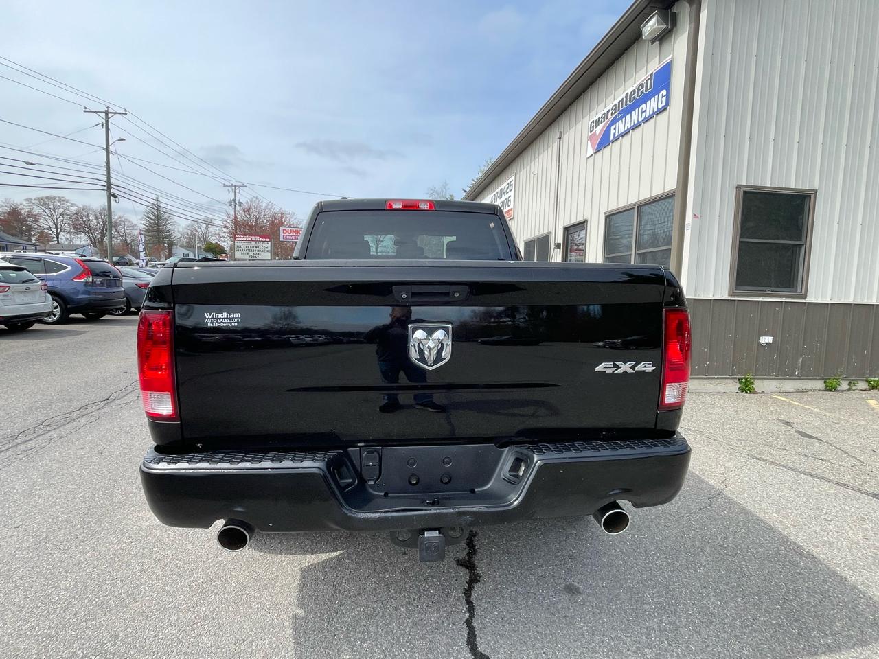 RAM 1500 4WD Quad Cab 140.5" Express 2014