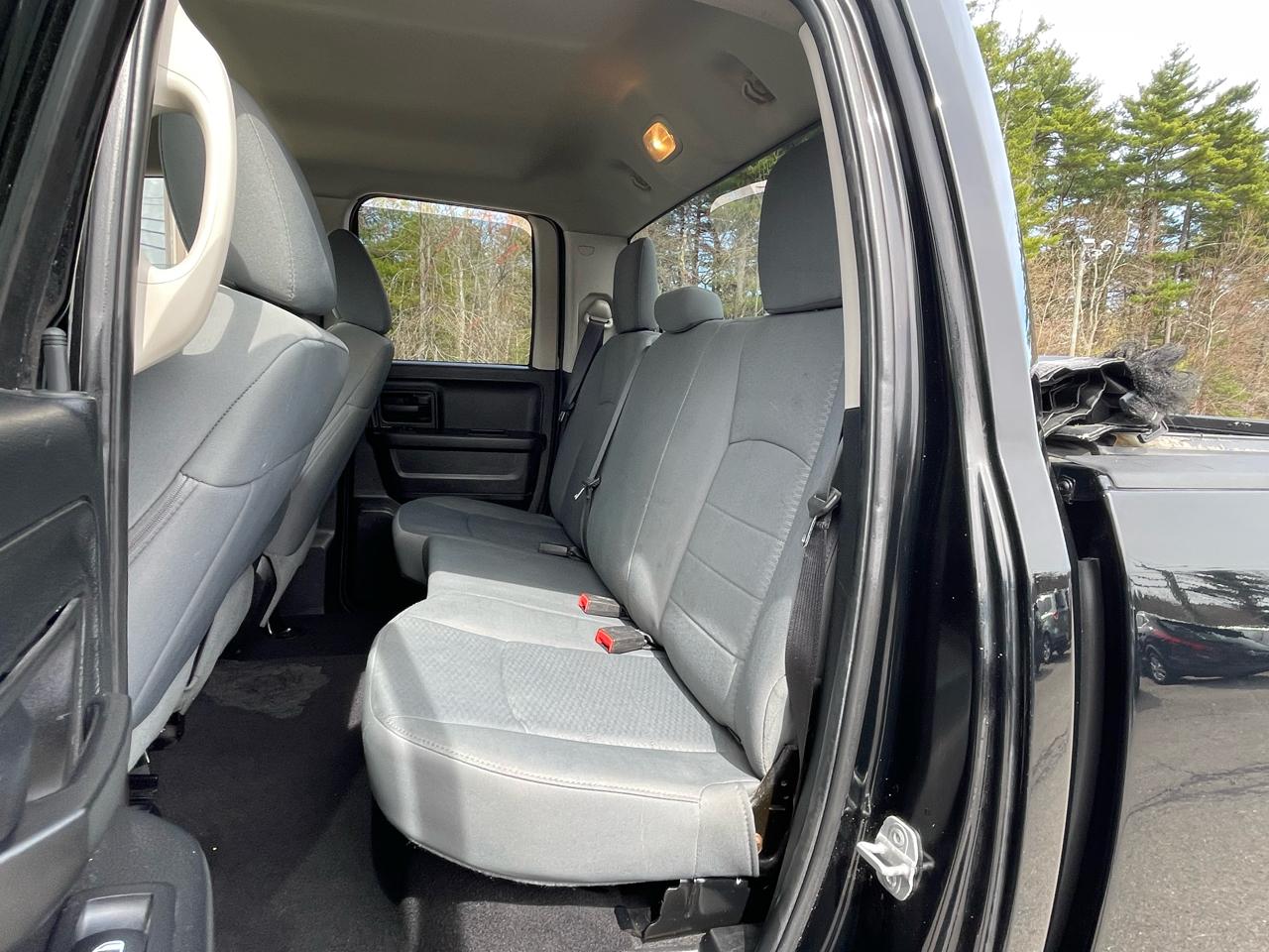 RAM 1500 4WD Quad Cab 140.5" Express 2014