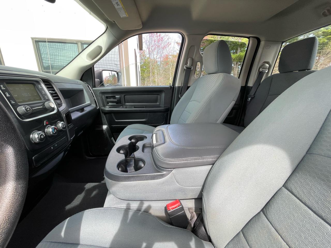 RAM 1500 4WD Quad Cab 140.5" Express 2014