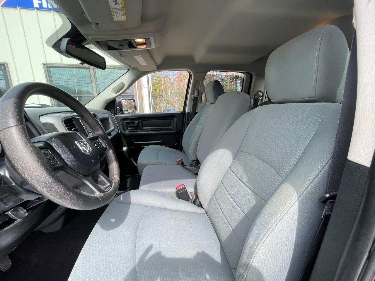 RAM 1500 4WD Quad Cab 140.5" Express 2014