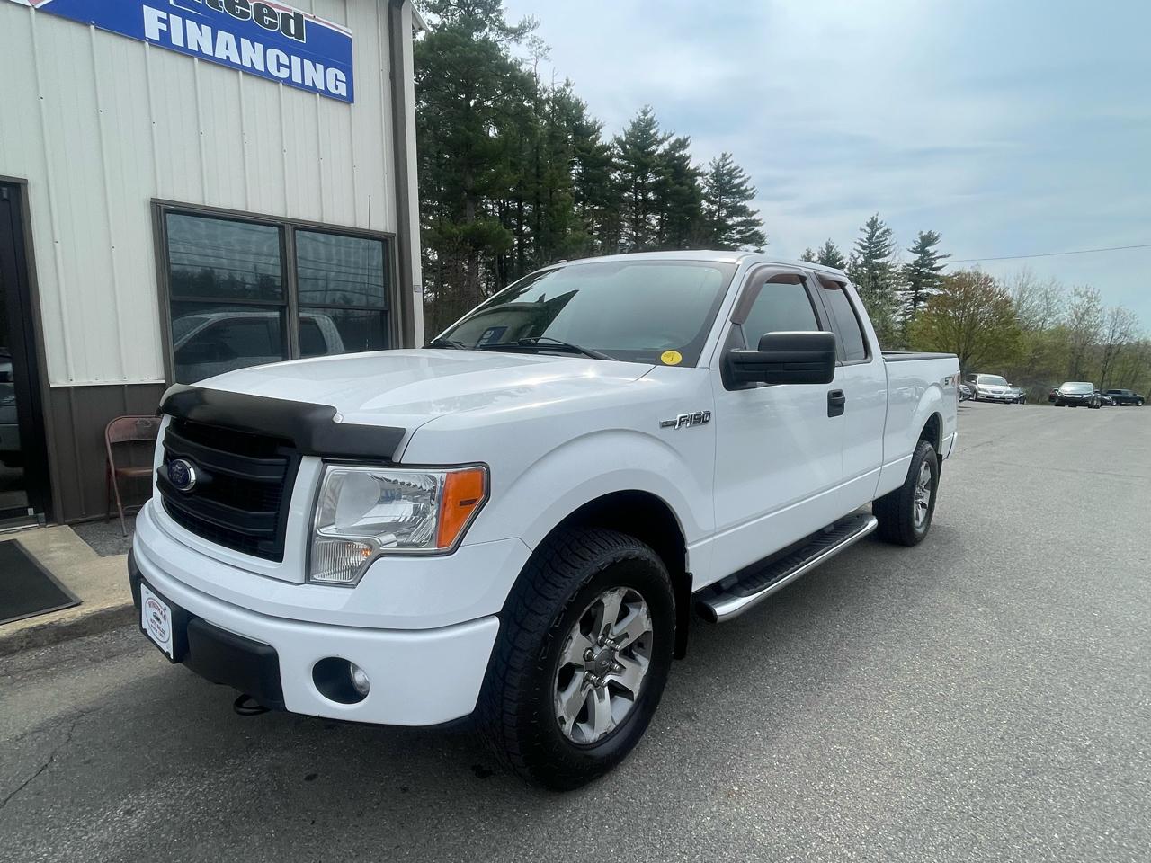 2013 Ford F-150 4WD SuperCab 145" XL