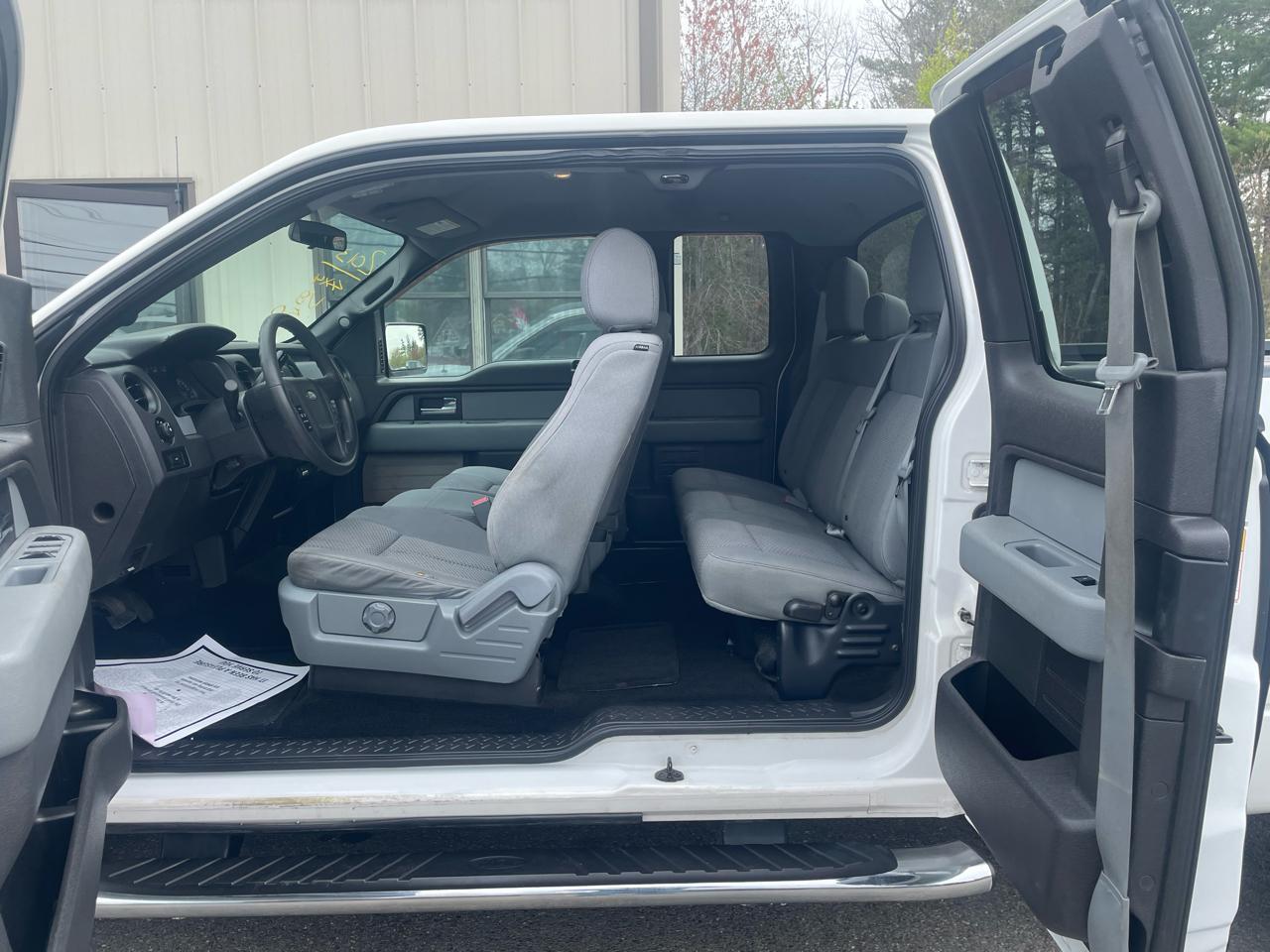 Ford F-150 4WD SuperCab 145" XL 2013