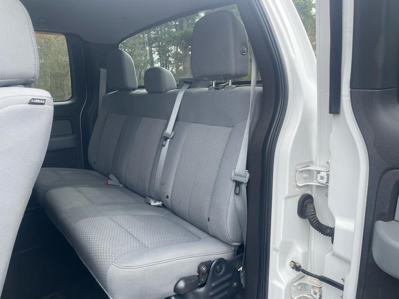 Ford F-150 4WD SuperCab 145" XL 2013