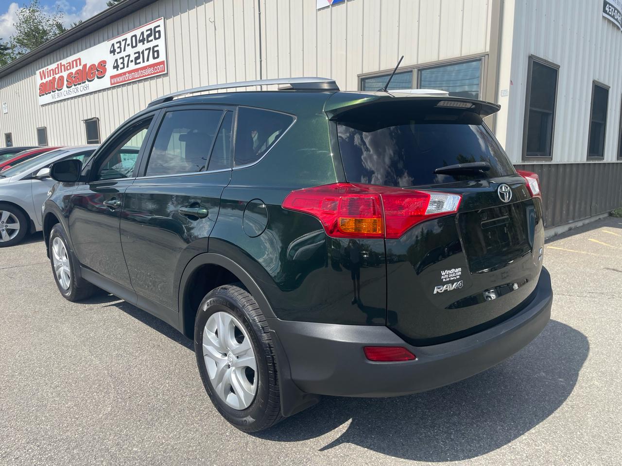 Toyota RAV4 AWD 4dr LE (Natl) 2013