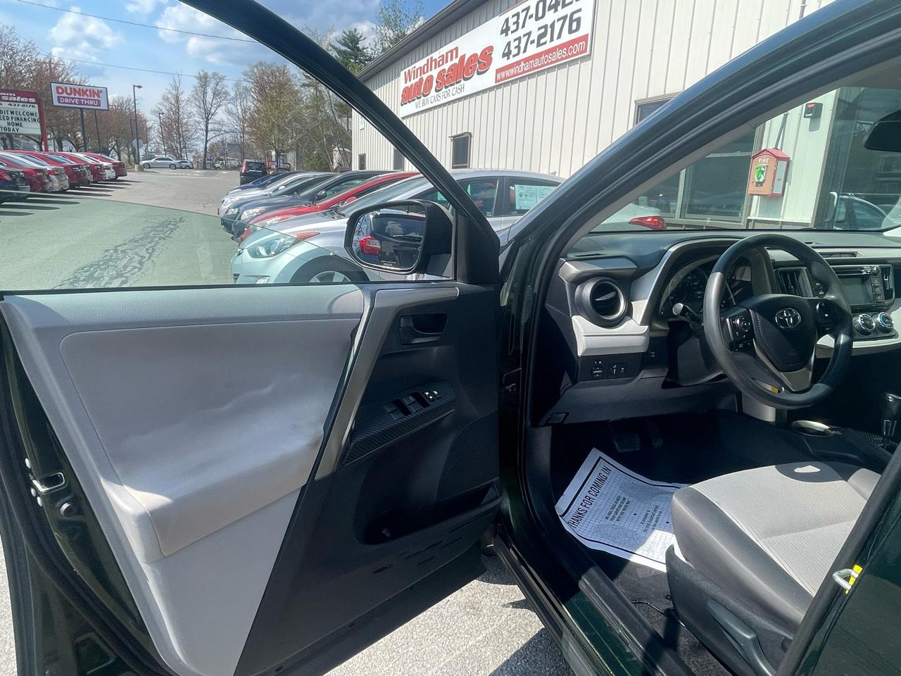 Toyota RAV4 AWD 4dr LE (Natl) 2013