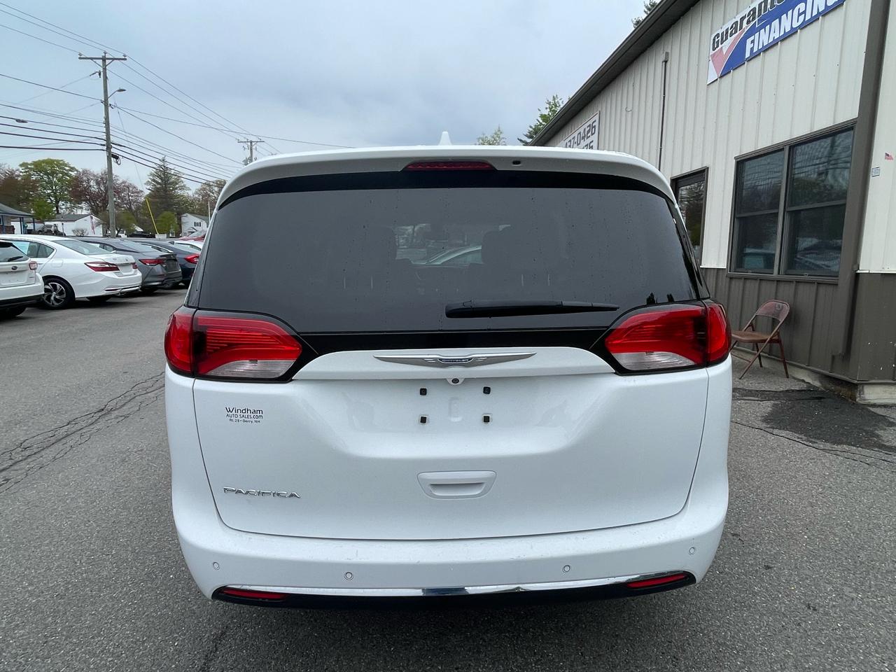 Chrysler Pacifica Touring-L FWD 2017