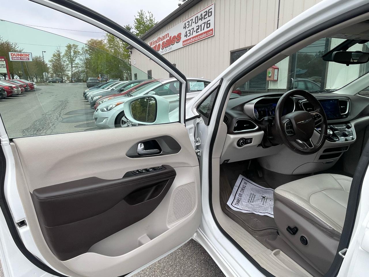 Chrysler Pacifica Touring-L FWD 2017