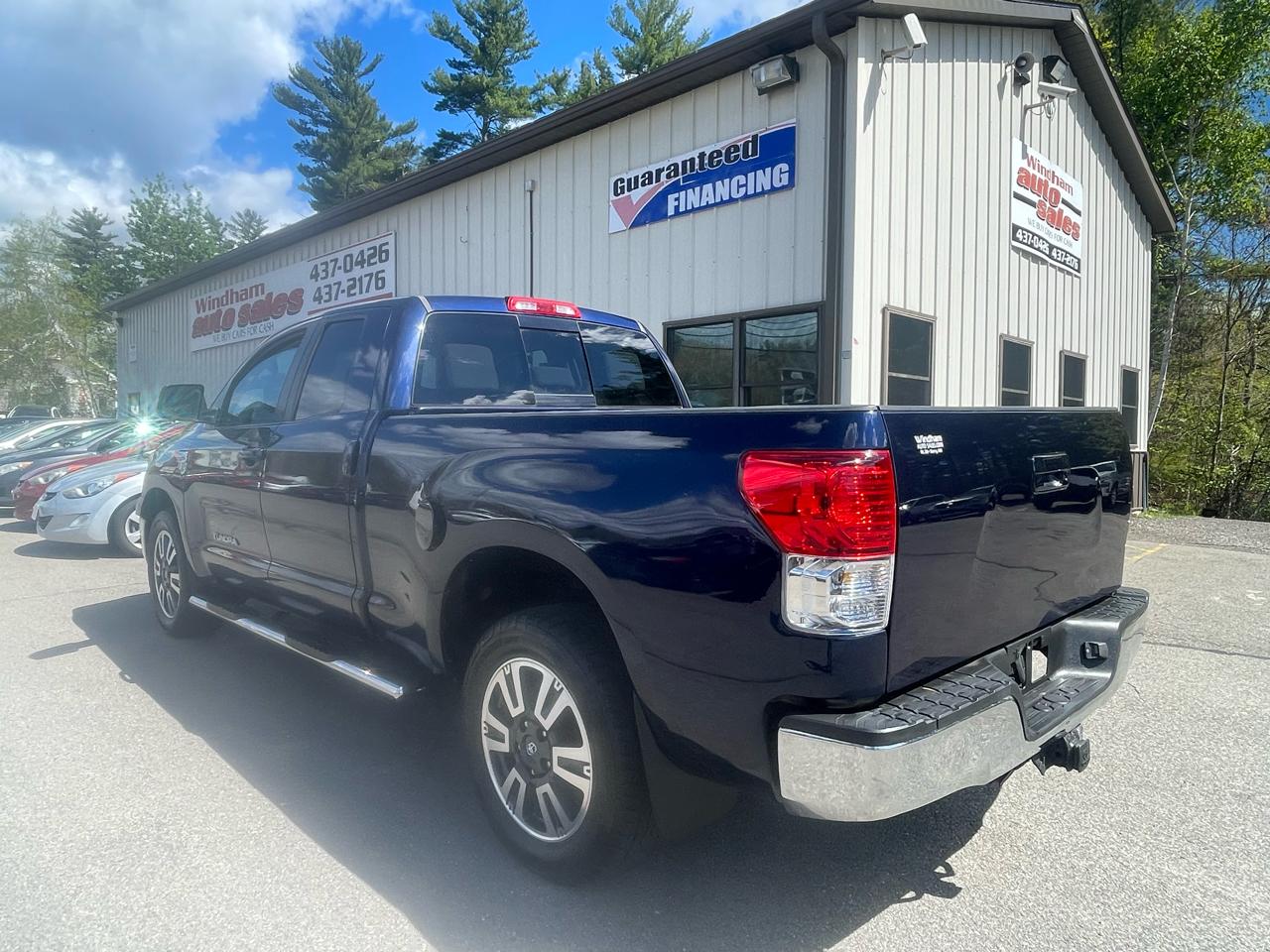 Toyota Tundra 4WD Truck Dbl 5.7L V8 6-Spd AT (Natl) 2008