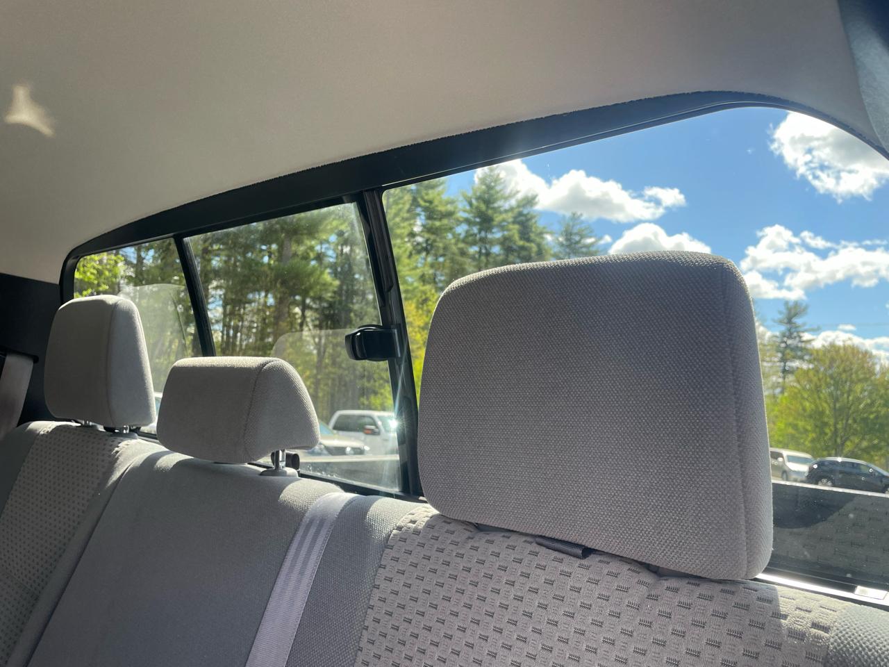Toyota Tundra 4WD Truck Dbl 5.7L V8 6-Spd AT (Natl) 2008