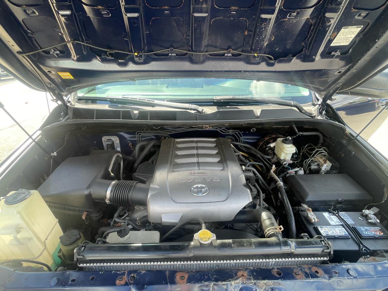 Toyota Tundra 4WD Truck Dbl 5.7L V8 6-Spd AT (Natl) 2008