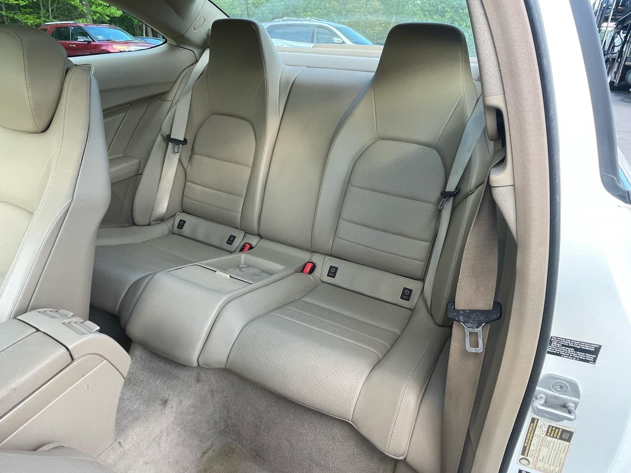 Mercedes-Benz C-Class 2dr Cpe C 350 4MATIC 2012