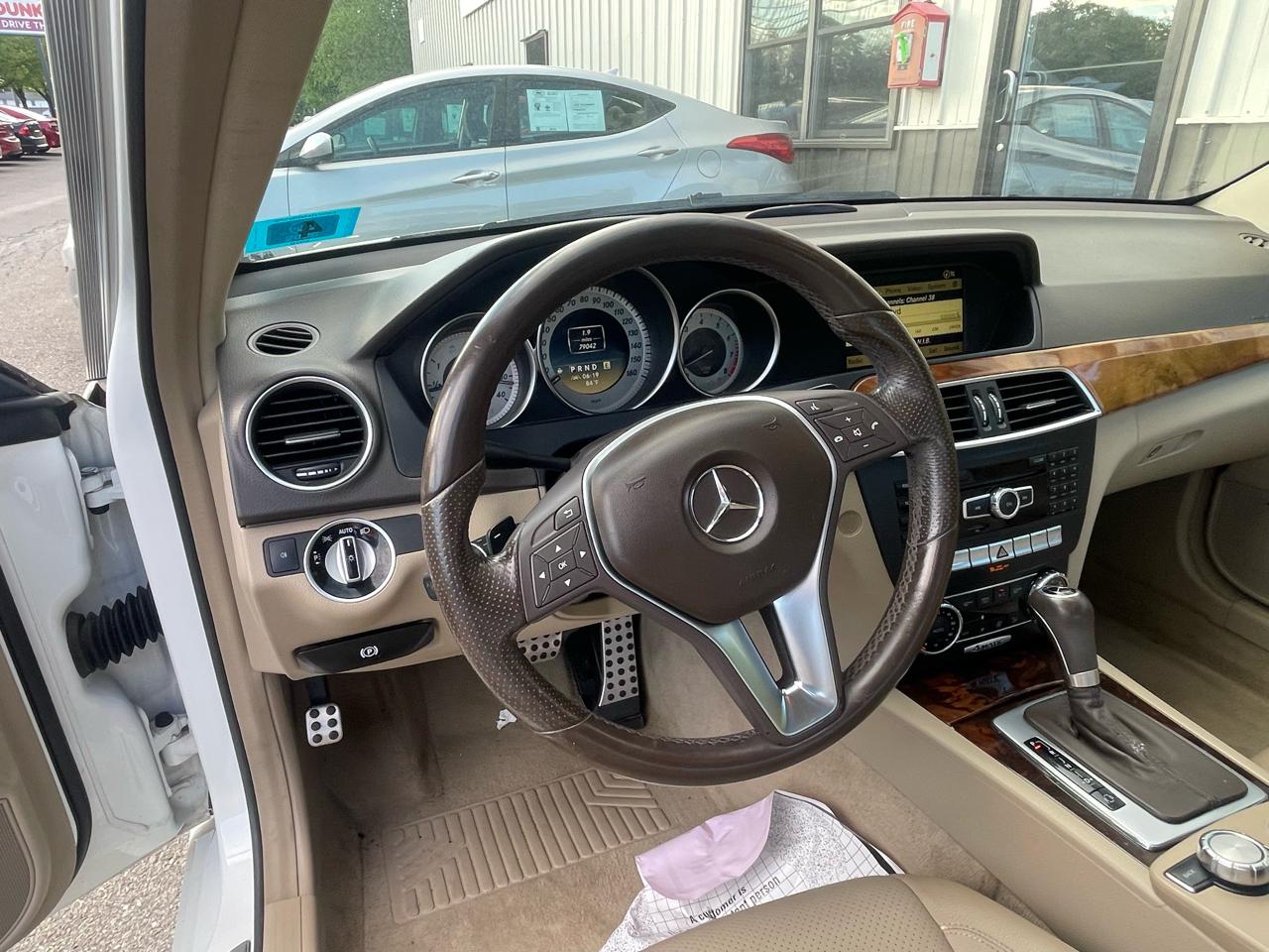 Mercedes-Benz C-Class 2dr Cpe C 350 4MATIC 2012