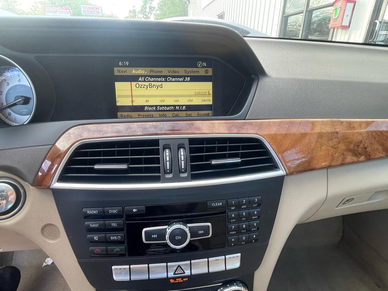 Mercedes-Benz C-Class 2dr Cpe C 350 4MATIC 2012
