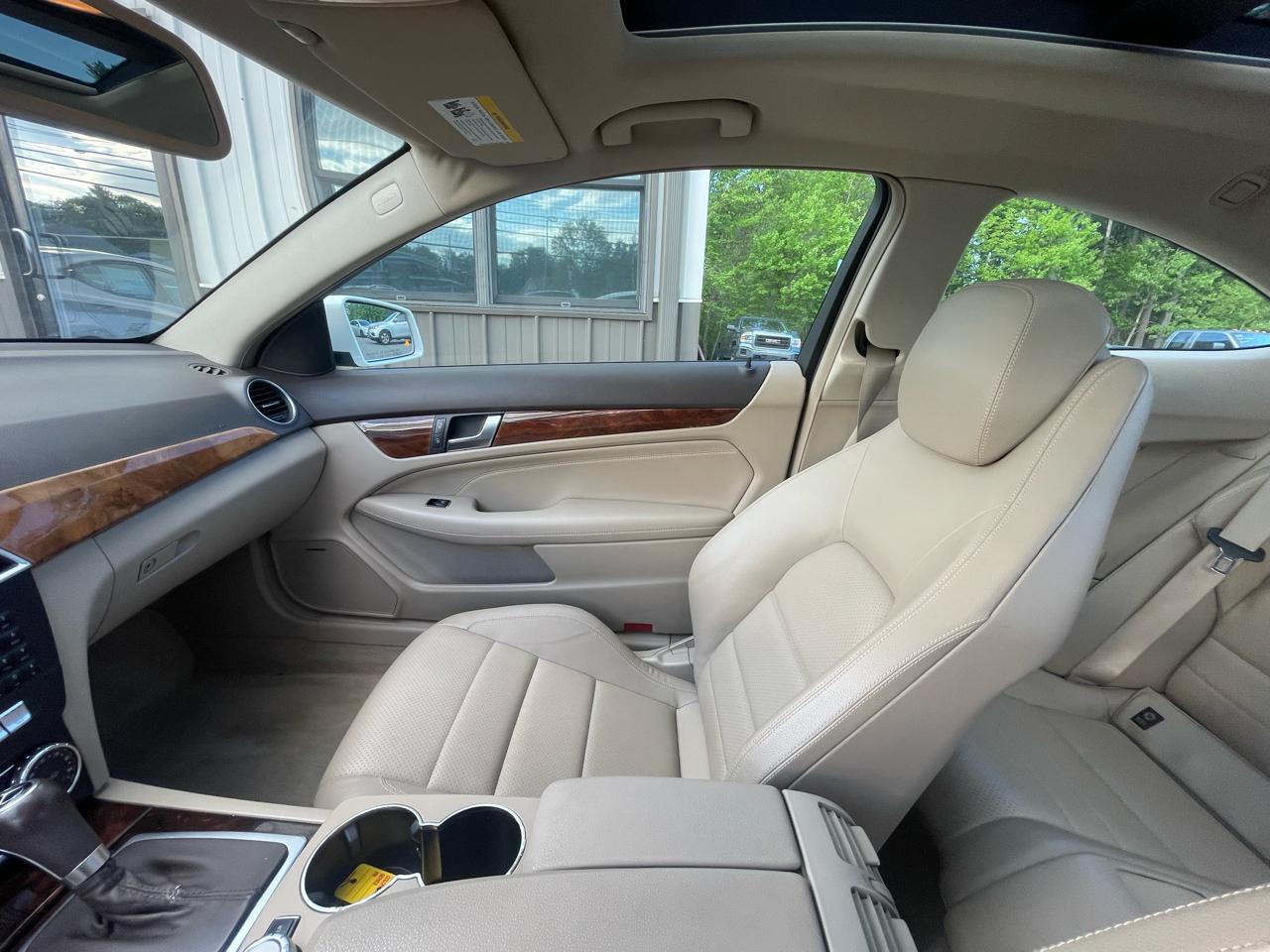 Mercedes-Benz C-Class 2dr Cpe C 350 4MATIC 2012