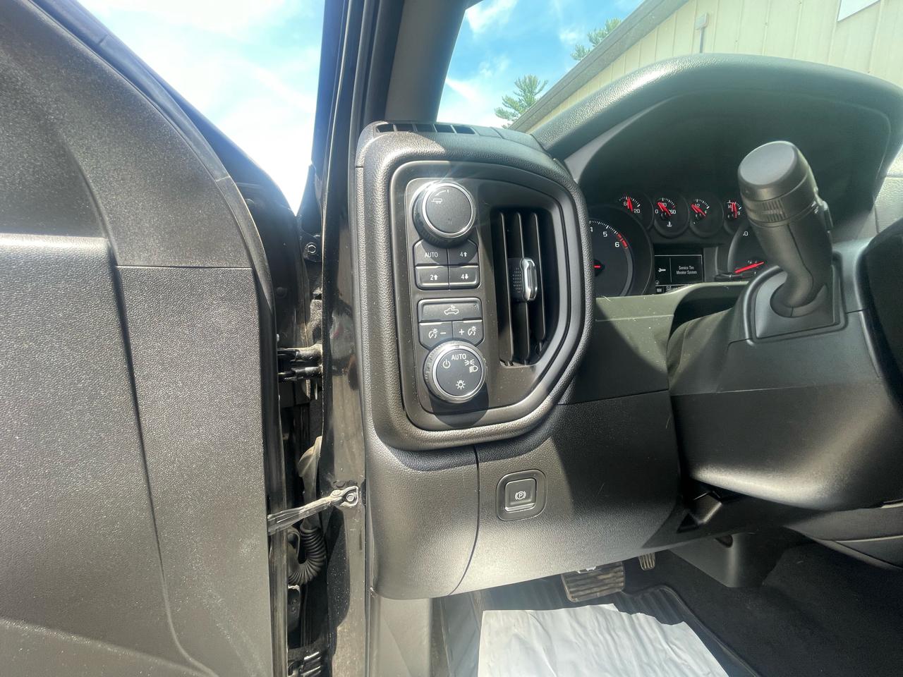 Chevrolet Silverado 1500 4WD Double Cab 147" Custom Trail Boss 2020