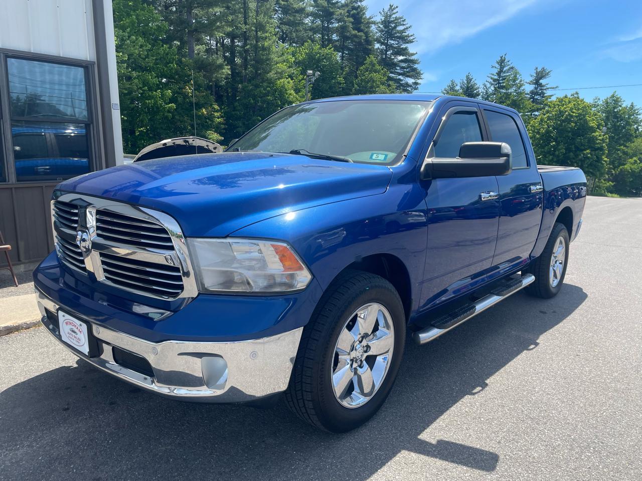 2016 RAM 1500 4WD Crew Cab 140.5" Big Horn