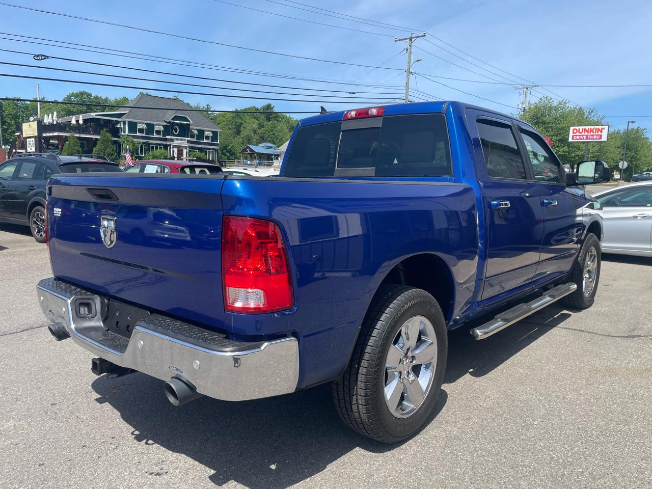 RAM 1500 4WD Crew Cab 140.5" Big Horn 2016