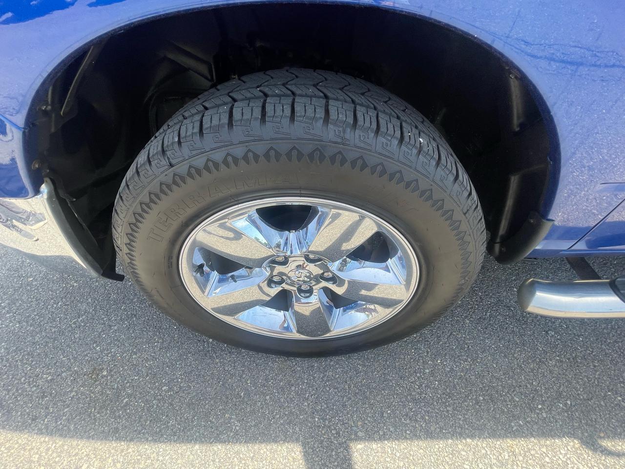RAM 1500 4WD Crew Cab 140.5" Big Horn 2016