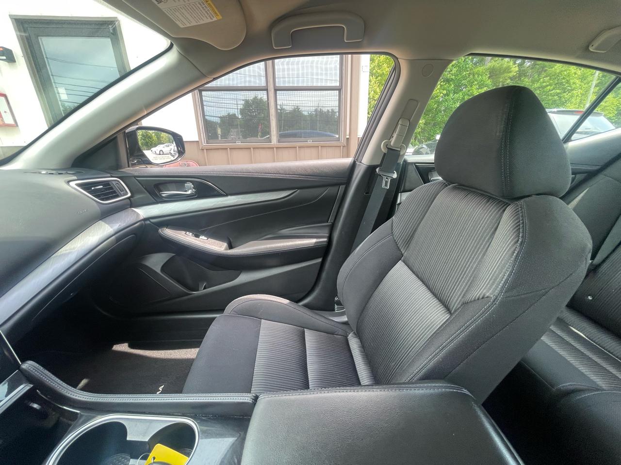 Nissan Maxima 4dr Sdn 3.5 S 2016