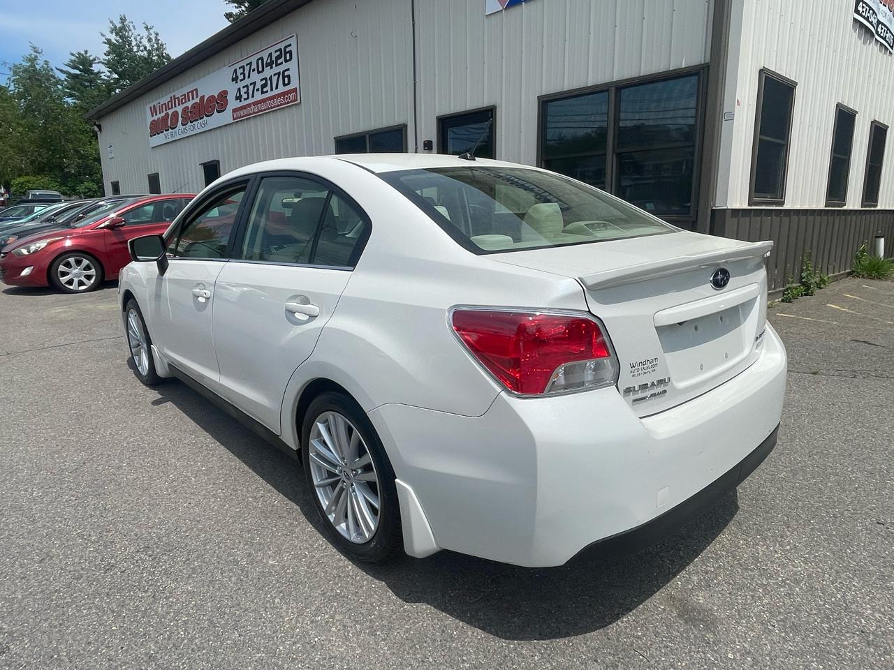Subaru Impreza Sedan 4dr CVT 2.0i Premium 2015
