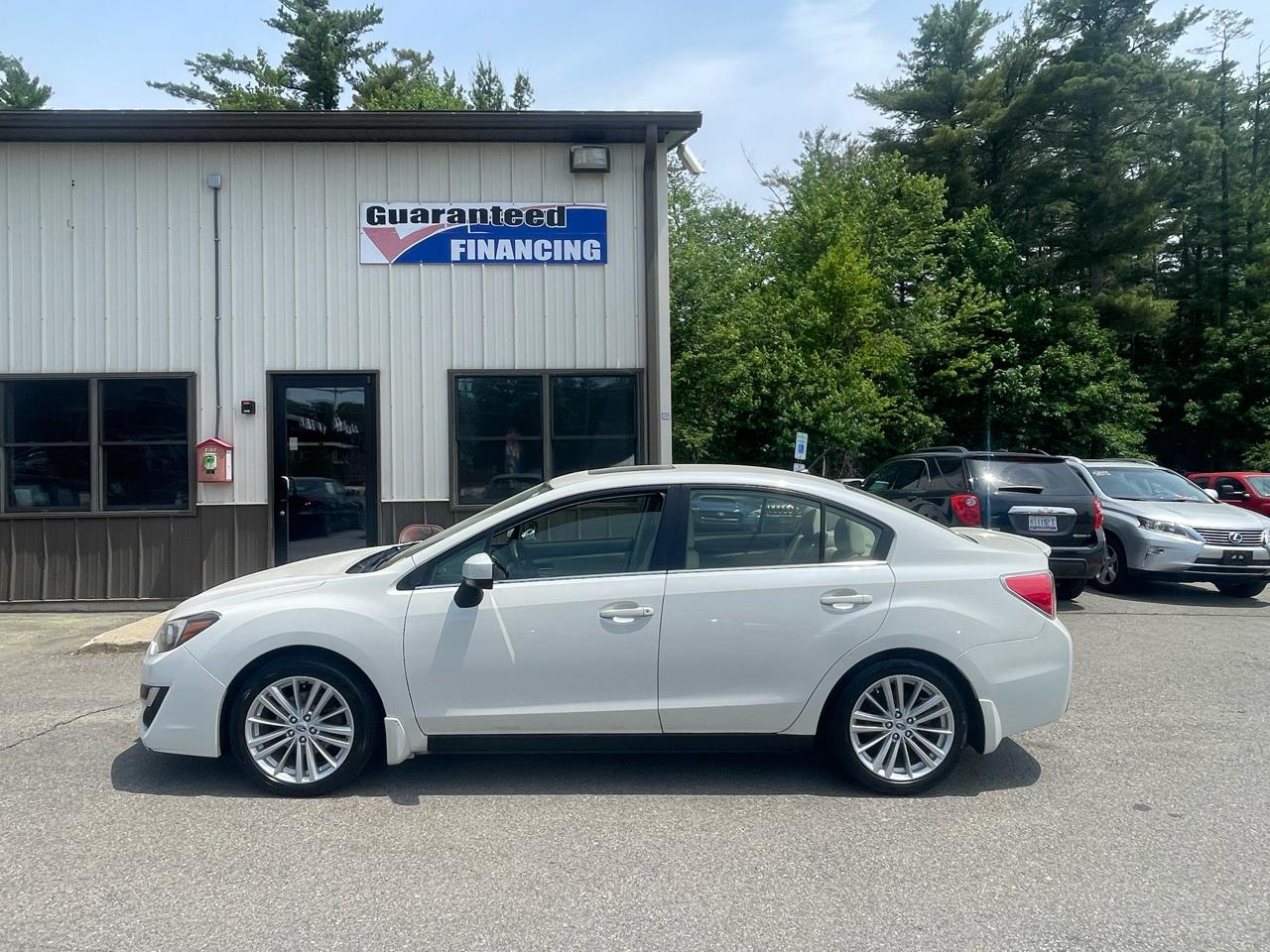 Subaru Impreza Sedan 4dr CVT 2.0i Premium 2015