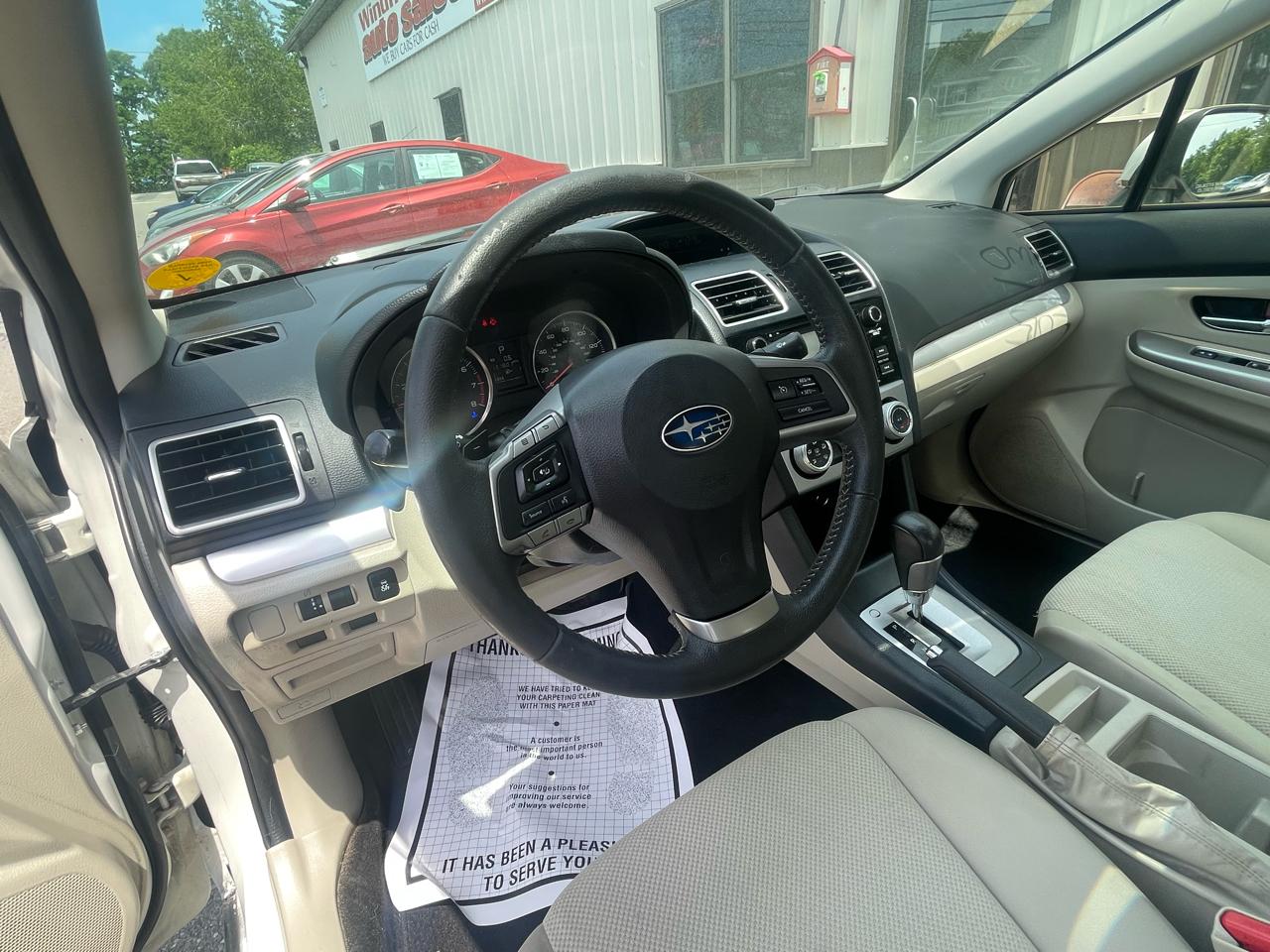 Subaru Impreza Sedan 4dr CVT 2.0i Premium 2015
