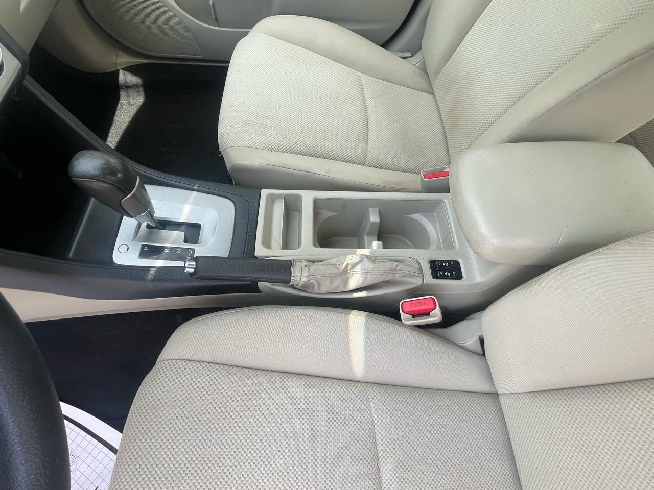 Subaru Impreza Sedan 4dr CVT 2.0i Premium 2015