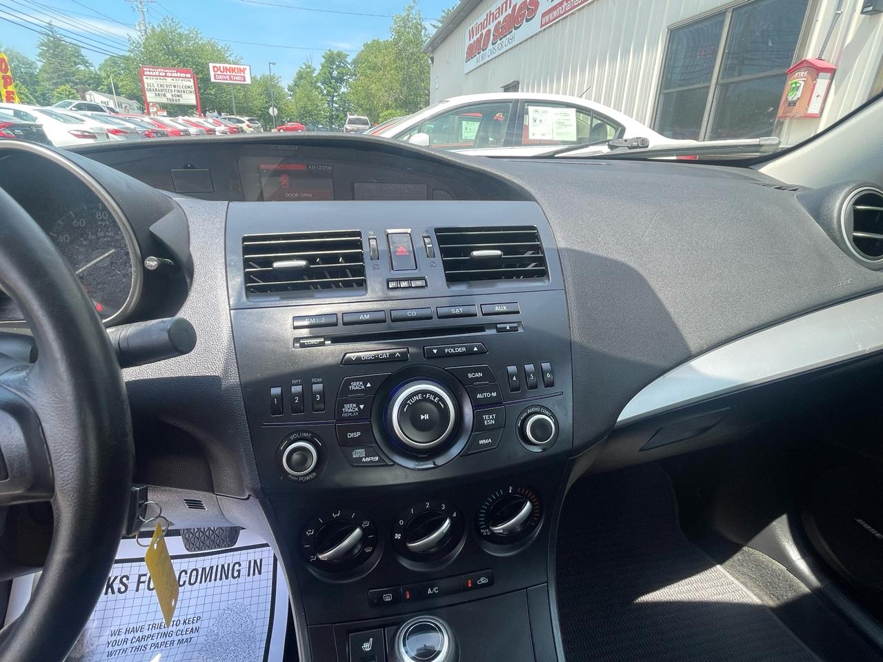 Mazda MAZDA3 4dr Sdn Auto i Grand Touring 2012