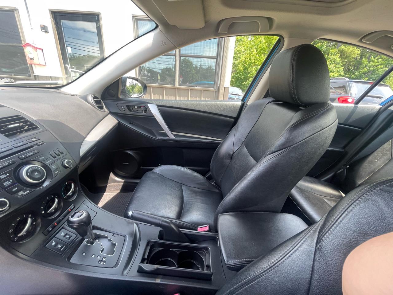 Mazda MAZDA3 4dr Sdn Auto i Grand Touring 2012