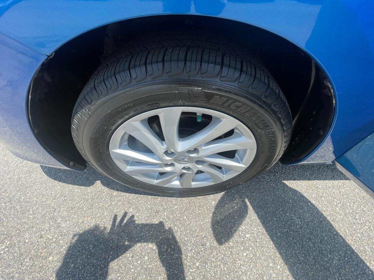 Mazda MAZDA3 4dr Sdn Auto i Grand Touring 2012