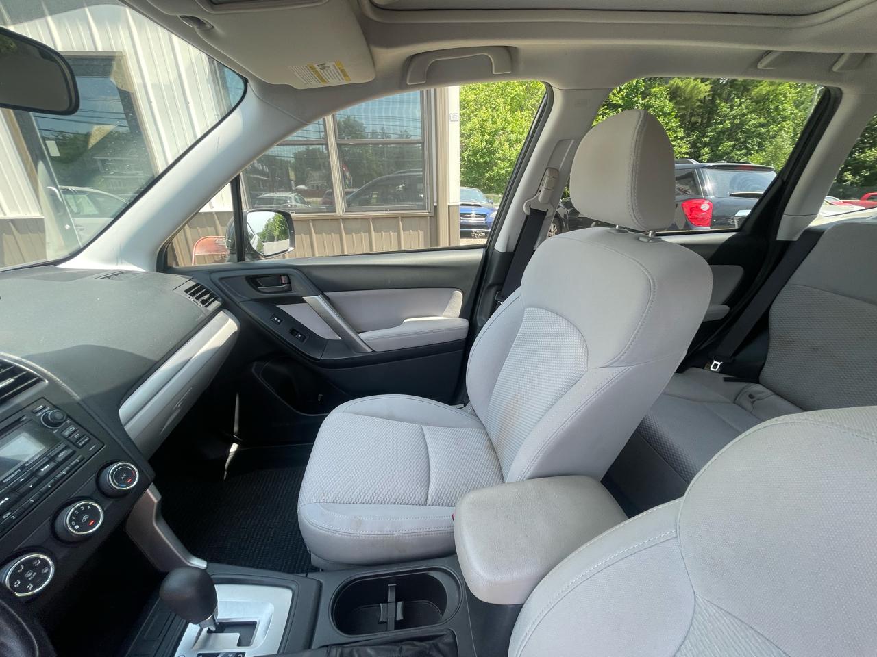 Subaru Forester 4dr CVT 2.5i Premium PZEV 2015
