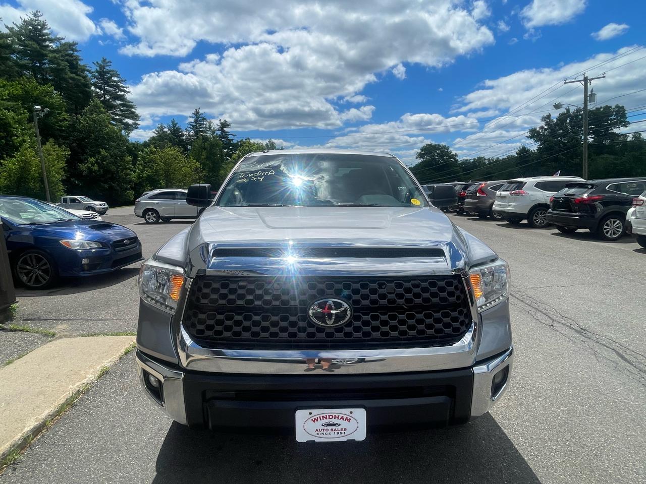 Toyota Tundra 4WD SR Double Cab 6.5' Bed 5.7L (Natl) 2017