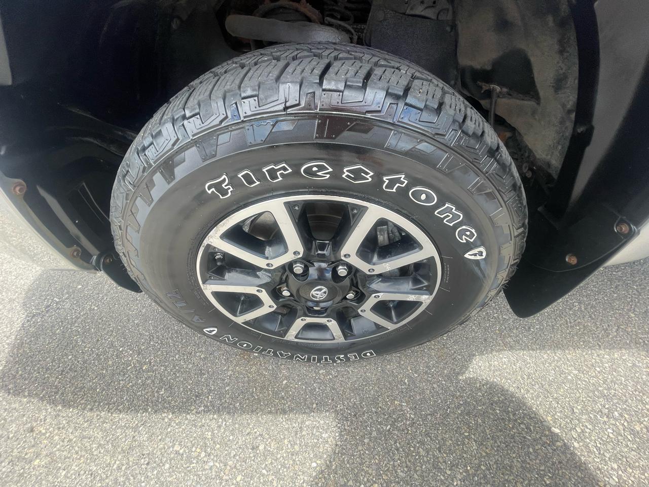Toyota Tundra 4WD SR Double Cab 6.5' Bed 5.7L (Natl) 2017
