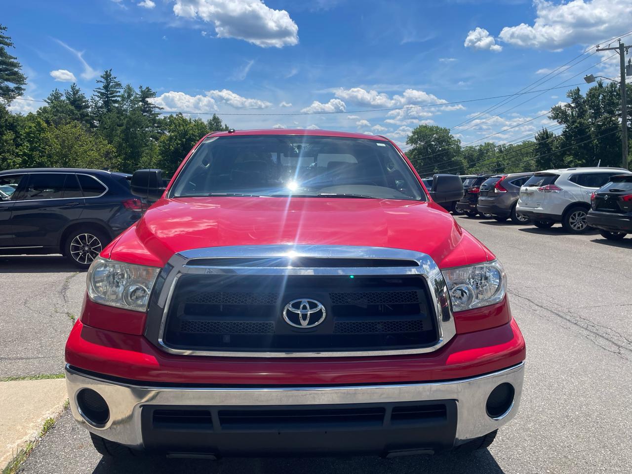 Toyota Tundra 4WD Truck Dbl 4.6L V8 6-Spd AT (Natl) 2010