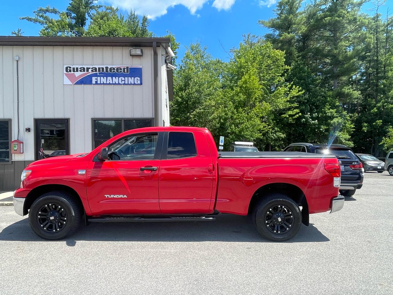 Toyota Tundra 4WD Truck Dbl 4.6L V8 6-Spd AT (Natl) 2010