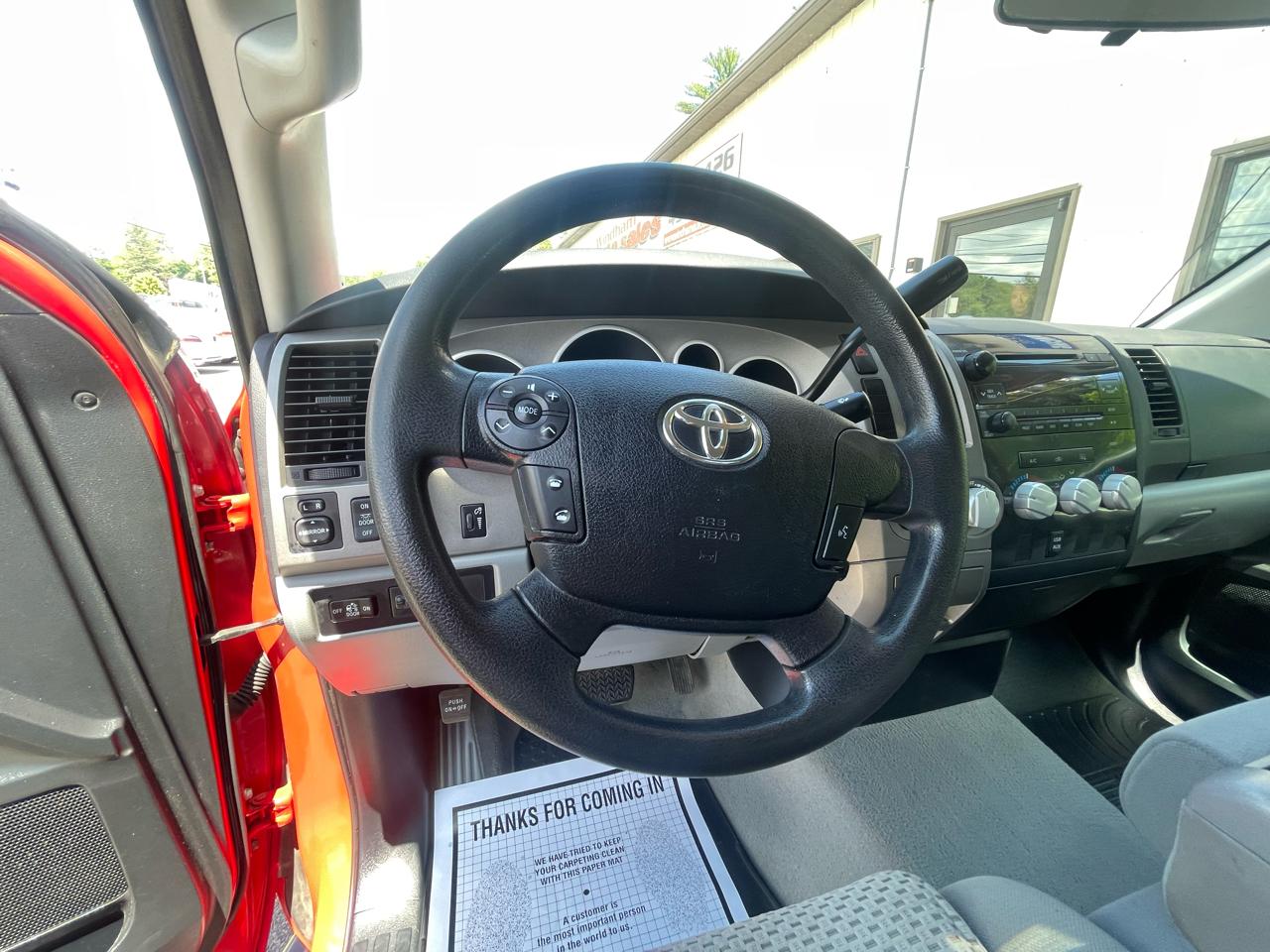 Toyota Tundra 4WD Truck Dbl 4.6L V8 6-Spd AT (Natl) 2010