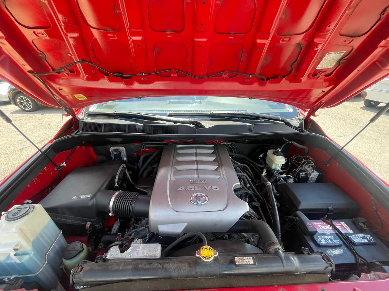 Toyota Tundra 4WD Truck Dbl 4.6L V8 6-Spd AT (Natl) 2010