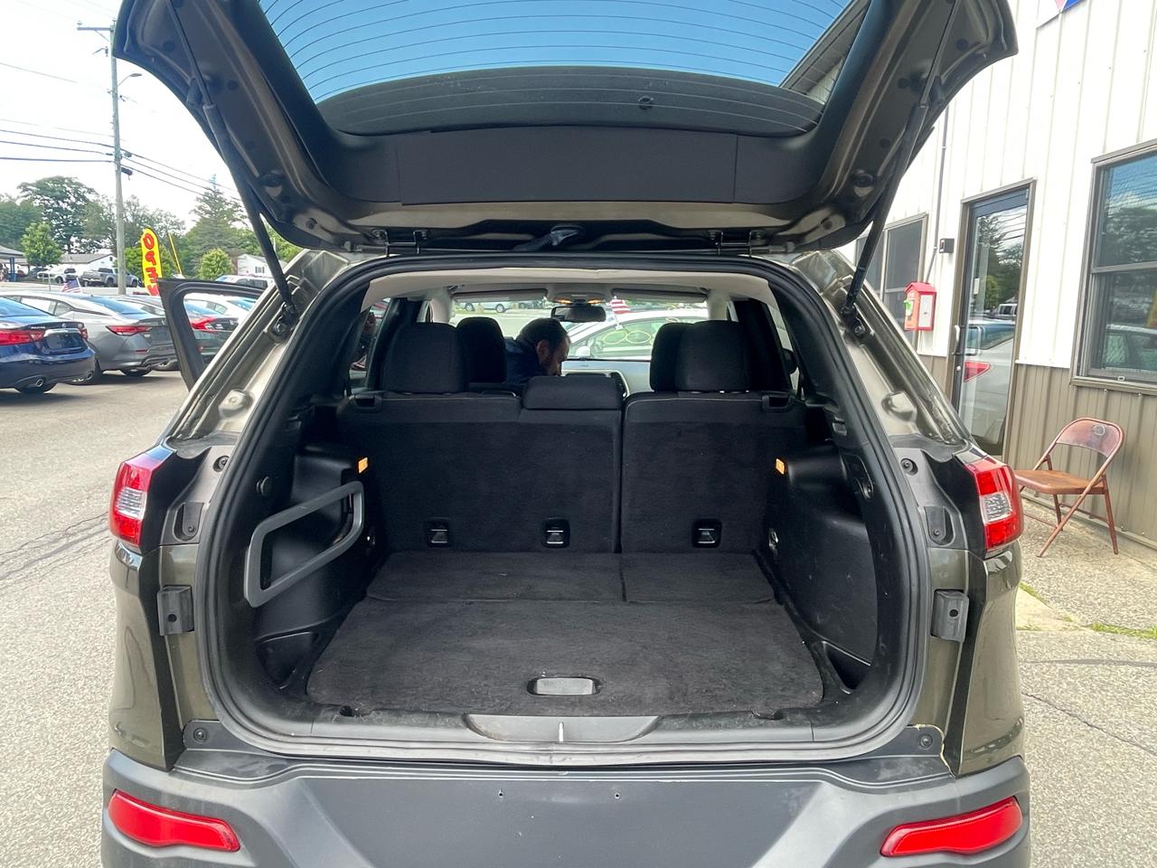Jeep Cherokee 4WD 4dr Latitude 2015