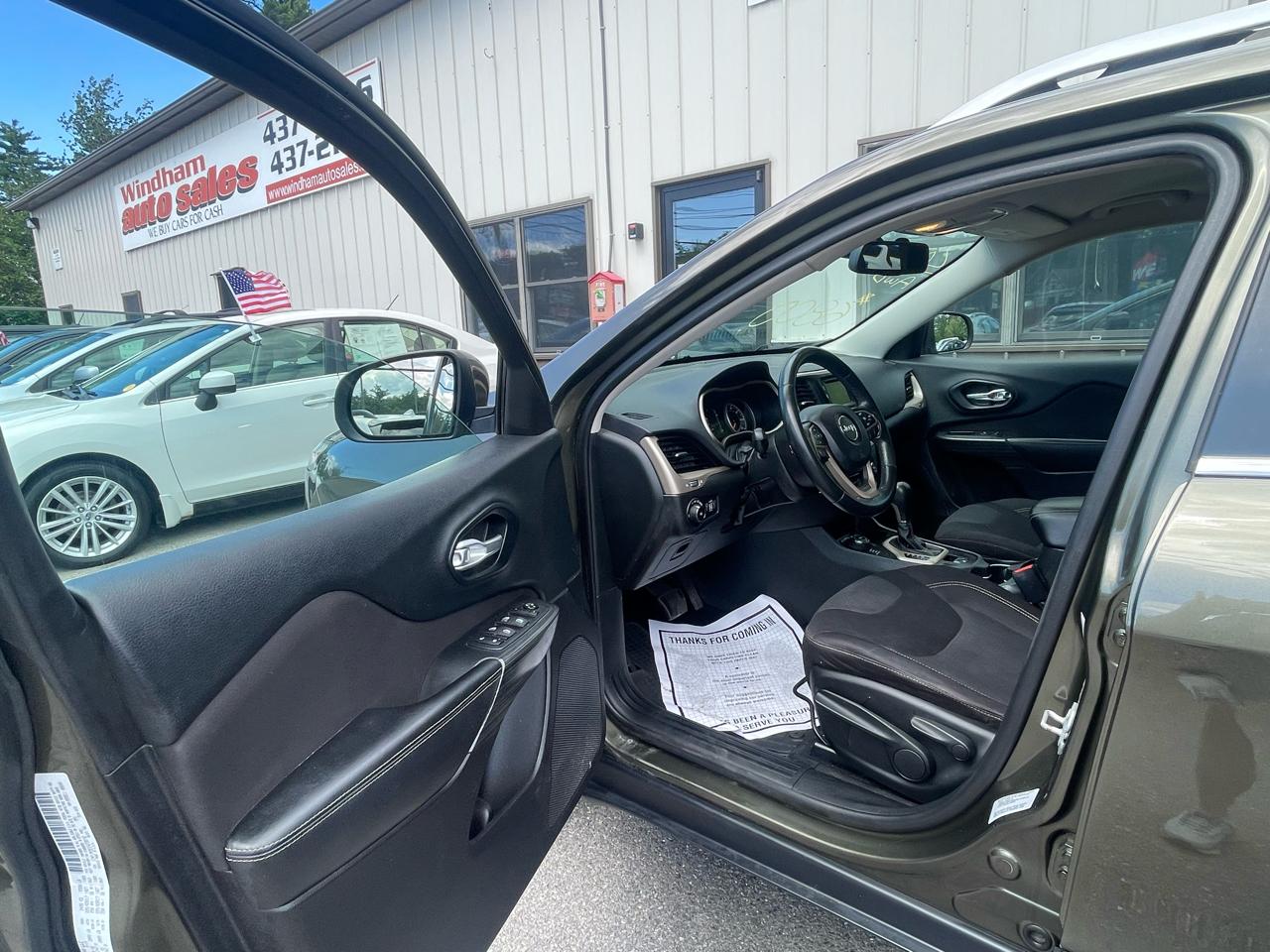 Jeep Cherokee 4WD 4dr Latitude 2015