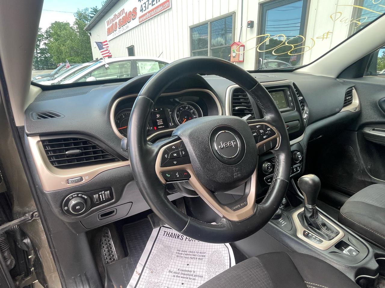 Jeep Cherokee 4WD 4dr Latitude 2015