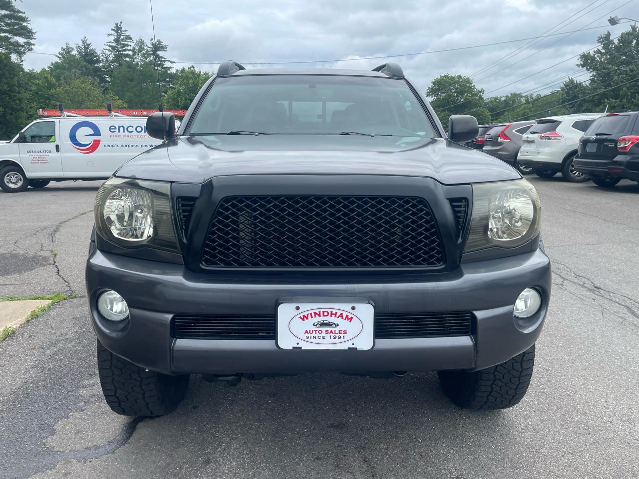 Toyota Tacoma 4WD Double Cab V6 AT (Natl) 2009