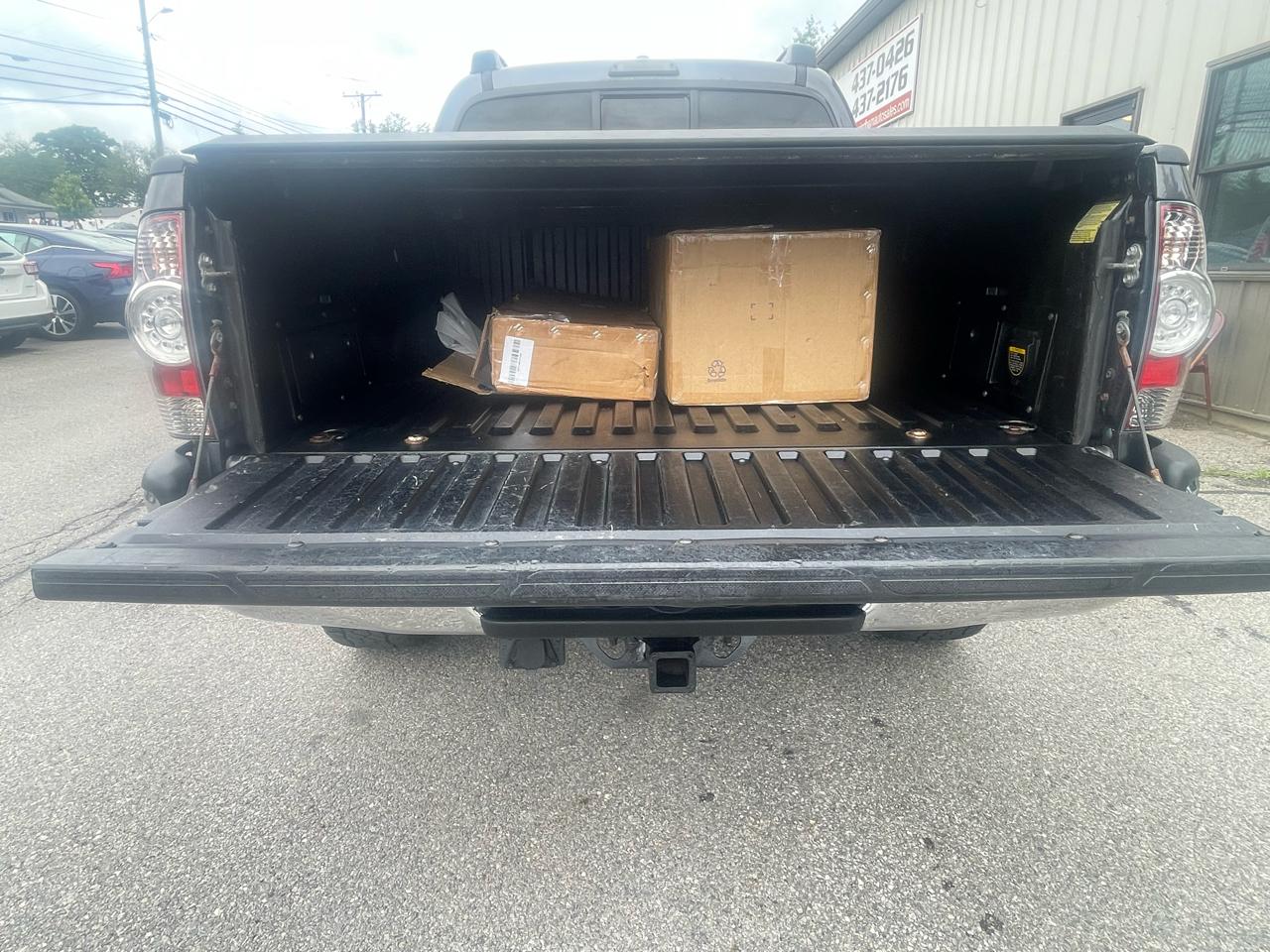 Toyota Tacoma 4WD Double Cab V6 AT (Natl) 2009