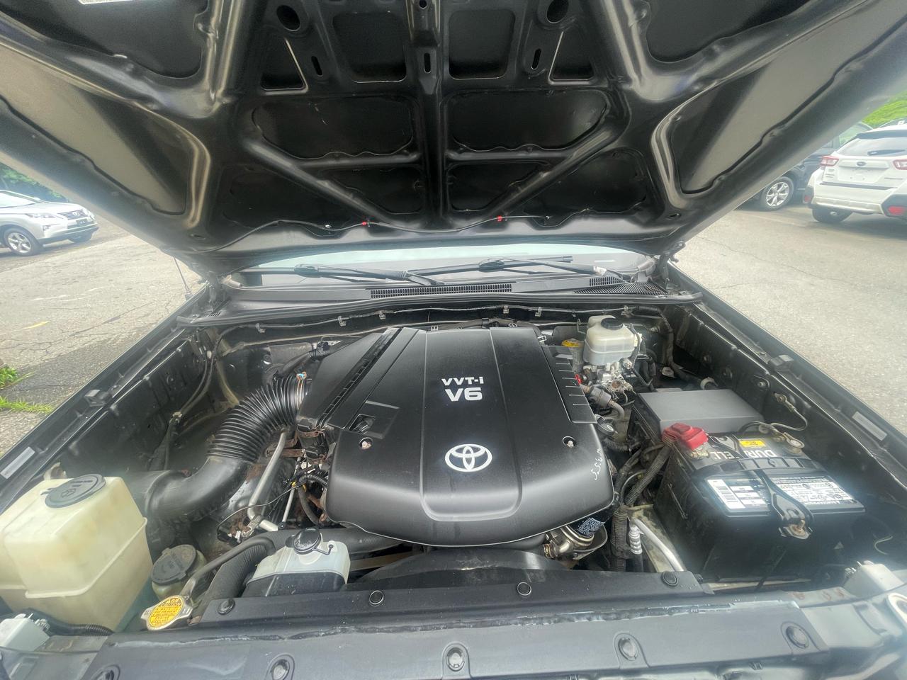 Toyota Tacoma 4WD Double Cab V6 AT (Natl) 2009