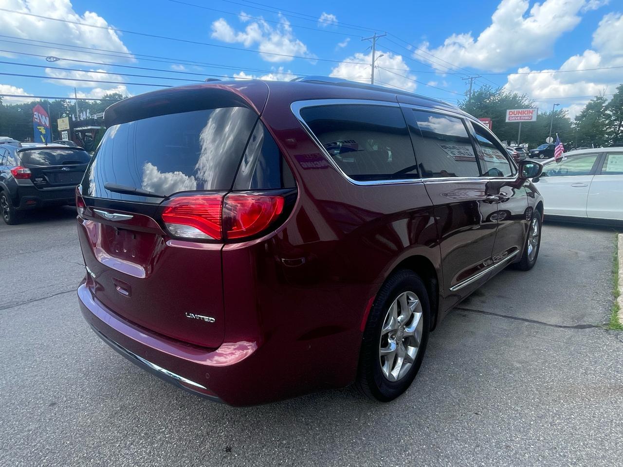 Chrysler Pacifica Limited FWD 2017