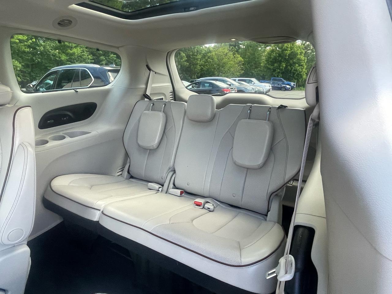 Chrysler Pacifica Limited FWD 2017